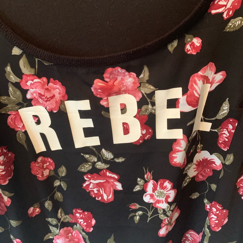 ❌SOLD❌ Torrid “REBEL” Floral Graphic Top - Picture 2 of 4